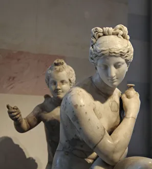 Badestatuette der badenden Aphrodite und Eros
