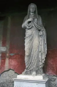 Ancient City Italy Drucke: Statue of Eumachia, 1st century