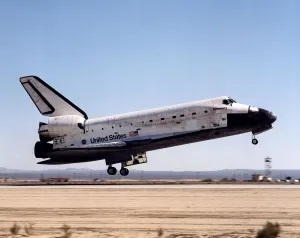 NASA Space Exploration Drucke: STS-92 touching down, Edwards Air Force Base, California, USA, October 24, 2000