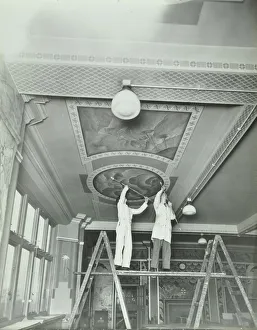 Architectural Feature Photography Drucke: Students painting a design on the ceiling, School of Building, Brixton, London, 1939