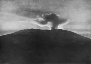 Captain Robert Falcon Scott Expedition Drucke: The Summit of Mount Erebus, c1910-1912, (1913). Artist: Herbert Ponting