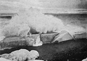 South Pole Expedition History Drucke: Surf Breaking Against Stranded Ice at Cape Evans, c1910-1913, (1913). Artist
