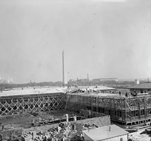 Black And White Construction Images Drucke: Temporary Building, Under Construction...Washington, D.C. 1917. Creator: Unknown