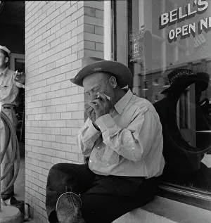 Farm Security Administration FSA Drucke: A Texas cattleman is distinguished... Van Horn, Texas, 1937. Creator: Dorothea Lange