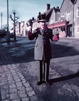 Arthur Charles Kirby Ware Images Drucke: Town crier reading proclamation