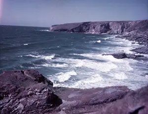 Atlantic Ocean Views Drucke: Trebarwith Strand, Cornwall, c1955. Creator: Arthur Charles Kirby Ware