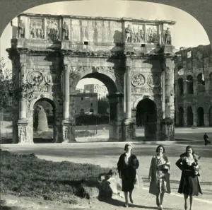 Italian Architectural Landmarks Drucke: The Triumphal Arch of Constantine, Rome, Italy, c1930s. Creator: Unknown