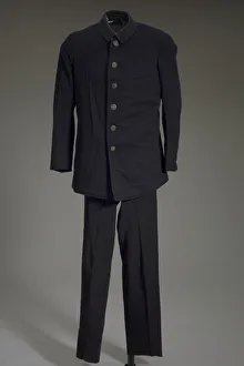 African American Heritage Art Drucke: Uniform owned by Pullman Porter Robert Thomas, ca. 1920