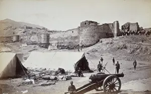 Oberes Bala Hissar vom Tor über der Residenz, Kabul, Afghanistan, um 1880. Künstler: John Burke