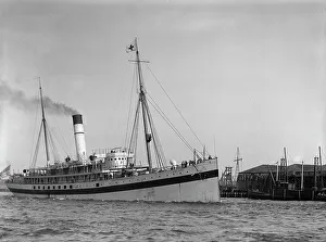 Black And White Naval Photography Drucke: U.S.S. Solace, 1898. Creator: Unknown