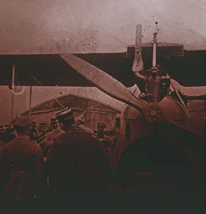 Black And White Airplane Photos Drucke: Front view of Gotha, c1914-c1918