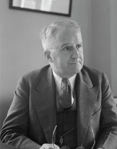 Dorothea Lange Photographer Drucke: Walter E. Packard, Acting Director