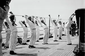 Black And White Naval Photography Drucke: War game drill on USS Seattle, between c1910 and c1915. Creator: Bain News Service