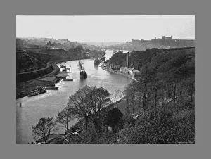 Victorian Era Transportation Drucke: Whitby, from Larpool, c1900. Artist: Frank Meadow Sutcliffe