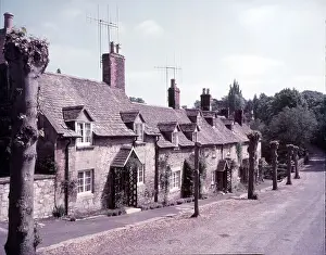 Gloucestershire Village Scene Drucke: Winchcombe, Gloucestershire, c1955. Creator: Arthur Charles Kirby Ware
