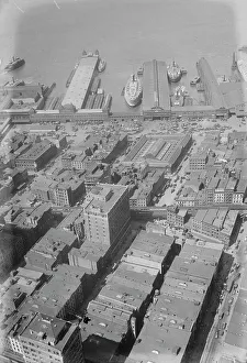 Vintage New York City Views Drucke: From Woolworth Building, between c1915 and c1920. Creator: Bain News Service