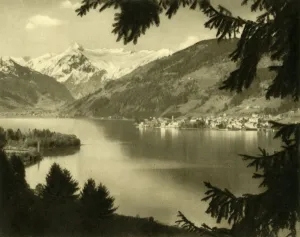 Black And White Austria Images Drucke: Zell am See, Austria, c1935. Creator: Unknown