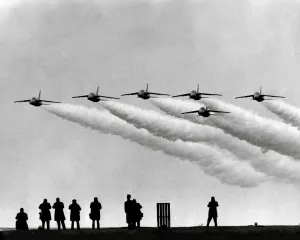 Rote Pfeile Drucke: Die Roten Pfeile am RAF Little Rissington