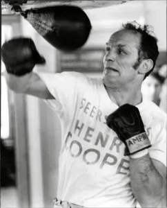 Boxen Drucke: Kämpfer Henry Cooper im Training