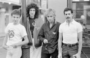 Königin von links nach rechts John Deacon, Brian May, Roger Taylor