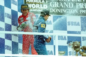 Drucke von Grand Prix in Europa am Donington, England am 11.April 1993. von links nach rechts: Damon Hill und Ayrton Senna auf dem Podest Spiegel-Archiv Drucke: Grand-Prix in Europa am Donnington