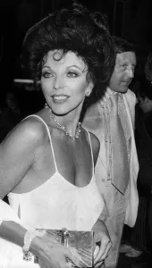Joan Collins Schauspielerin März 1984