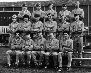 Drucke von Leeds United im Finale des Pokals trug Anzugsachen aus dem Jahr 1970 0200bis0299 Drucke: Leeds United im Finale der Cup-Fahrt trägt Anzugsachen 1970