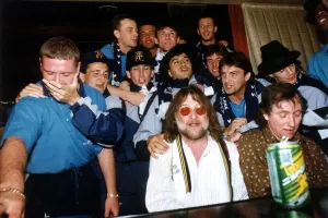Paul Gascoigne Drucke: Tottenham notiert ihren Liedtext für den FA-Cup-Finale