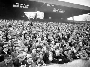 FA-Cup-Halbfinale-Spiel in Hillsborough. Nottingham Forest 1 gegen Aston Villa 0.