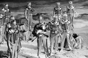 Drucke von Der Doktor Who im Jahr 1967 BBC Fernsehprogramm. Die Geschichte zeigt die Rückkehr der Cyborgs in den Episoden The Moonbase , erstmals ausgestrahlt vom 11. Februar bis zum 4. März 1967 Spiegel-Archiv Drucke: Der Doktor Werewolf 1967 BBC Fernsehprogramm