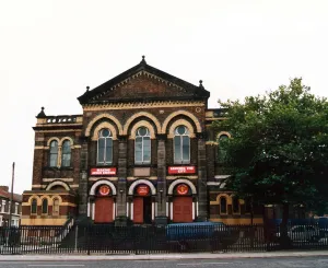 Liverpool Drucke: Zur Toxthet-Tabernakel-Baptist-Kirche am 10. Oktober 1996