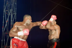 Oliver McCall vs. Frank Bruno, als The Empire Strikes Back bezeichnet.