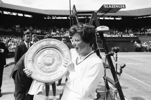 Die Damen-Singles-Finale 1966 im Wimbledonturnier zwischen Billie Jean King und María Bueno