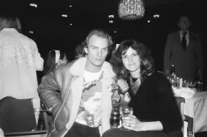 01400 Drucke: Sting (bürgerlicher Name Gordon Sumner) ist Sänger und Bassist von The Police