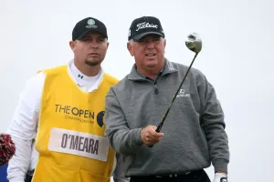 Turnberry Golf Course Drucke: Mark Omeara With Caddy