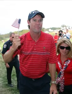 Paul Azinger mit kleinen Fahnen
