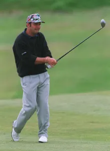 Golf Swing Technique Drucke: Ross Mcfarlane