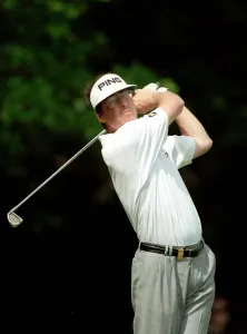 Golf Swing Technique Drucke: Stephen Bennett