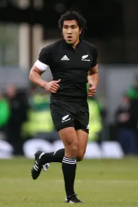 Mils Muliaina