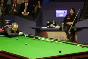 The Crucible Sheffield Drucke: John Higgins At The Table