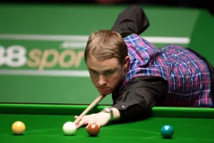 Stephen Hendry MBE