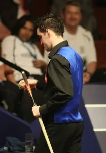 The Crucible Sheffield Drucke: Tom Ford Chalks The Wrong End Of His Cue