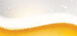 Hintergrund von frischem Bier mit Schaum und Tropfen.