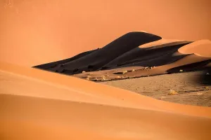Wüste Drucke: Künstlerische Sanddüne