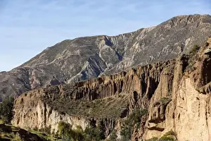 Entdecken Sie den schönen Palca-Kanyon, einen natürlichen Blickwinkel im Umfeld von La Paz, Bolivien - Reisen durch Südamerika