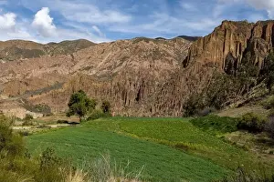Entdecken Sie den schönen Palca-Kanyon, einen natürlichen Wahrheitsort im Umfeld von La Paz, Bolivien - Reisen durch Südamerika