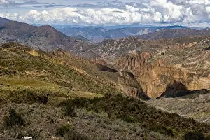 Entdecken Sie den schönen Palca-Kanyon, eine natürliche Sehenswort im Umfeld von La Paz, Bolivien - Reisen durch Südamerika