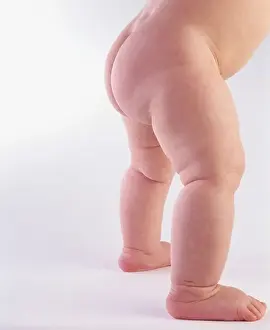 Niedriges Sitzungsziel eines Babyjungen