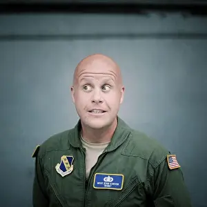 Name: Hauptsergeant Ryan Carson Woher sind sie her?: US-Airforce-Band, Max Impact Grund für die Besuche.: Musik spielen während des AF-Weeks