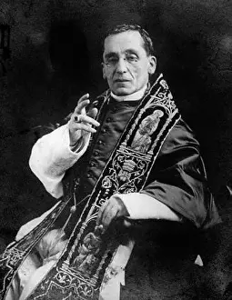 Dies bezieht sich auf eine bestimmte Abbildung oder Aufnahme von Papst Benedikt XV.